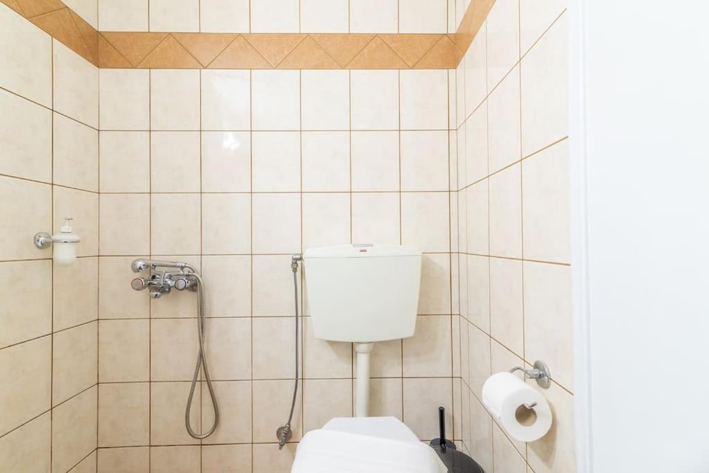 Urban Apt Next University 3 伊拉克利翁 外观 照片