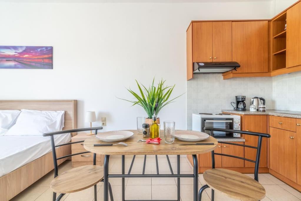 Urban Apt Next University 3 伊拉克利翁 外观 照片